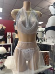 Ensemble de lingerie blanche transparente présenté chez Love Play à Nîmes